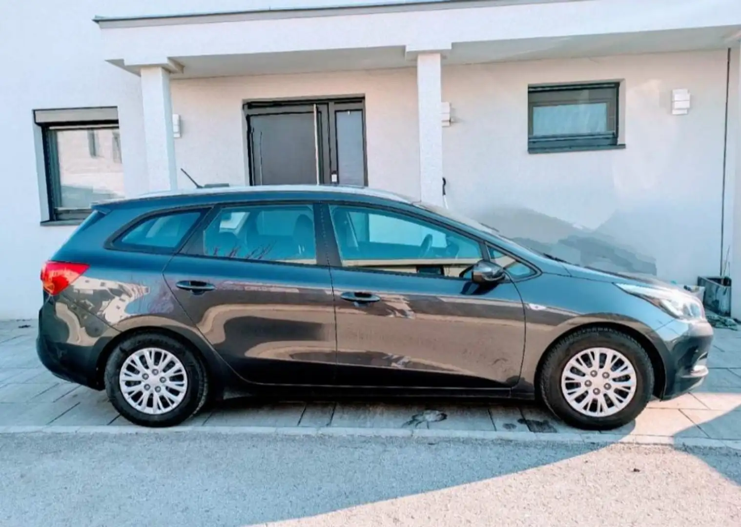 Kia Ceed SW / cee'd SW KIA Ceed SW MPI 1,4 Cool MT BLT Kombi / Family Van Gri - 1