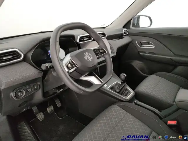 MG ZS view 8