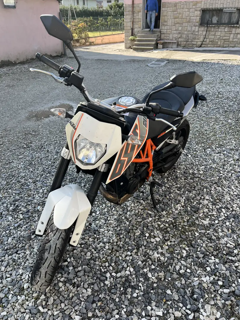 KTM 690 Duke - 1