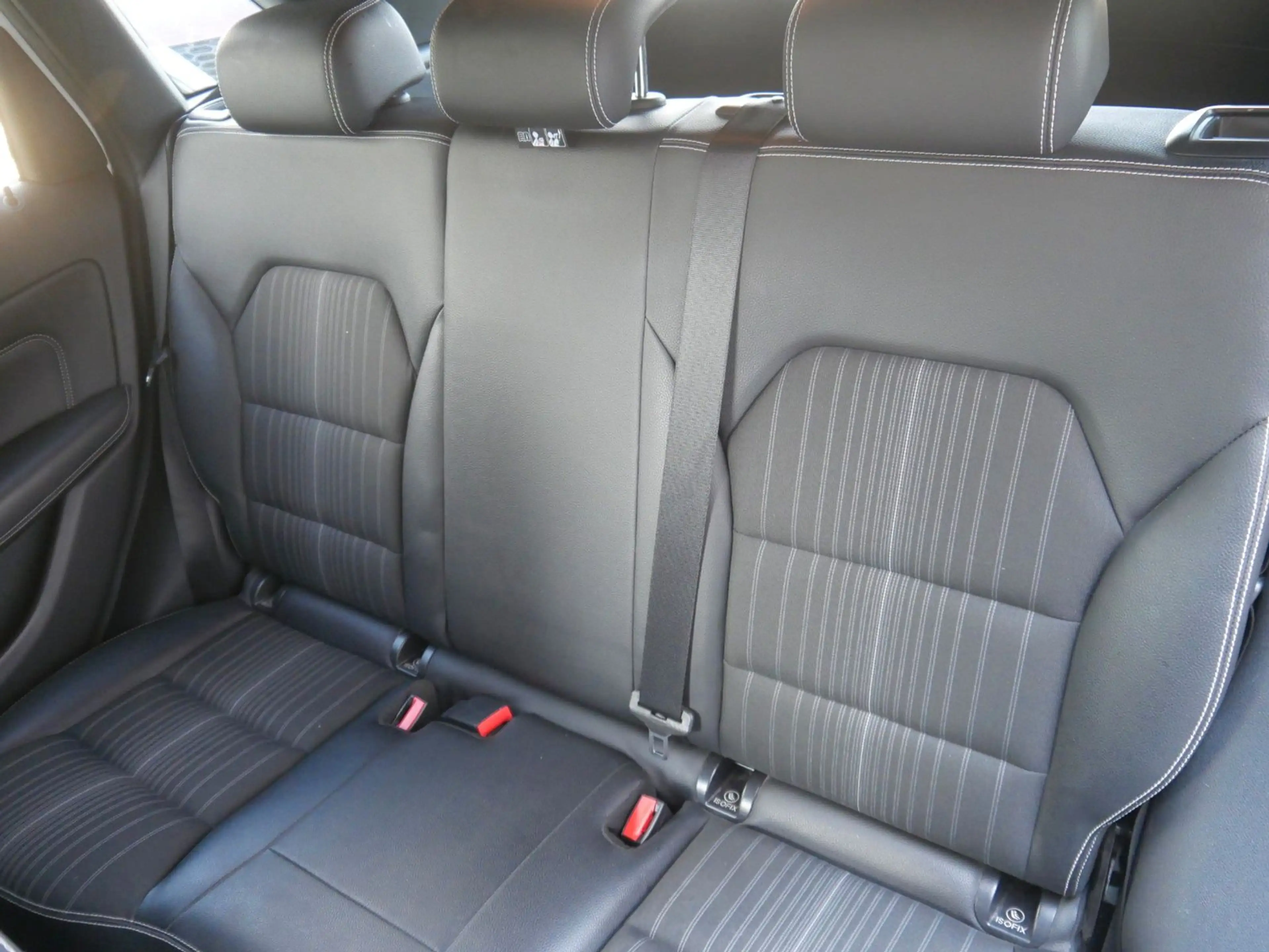 Mercedes-Benz B 200 SPORT-PAKET AUT. BIXENON/PDC/NIGHT/AHK — photo 10
