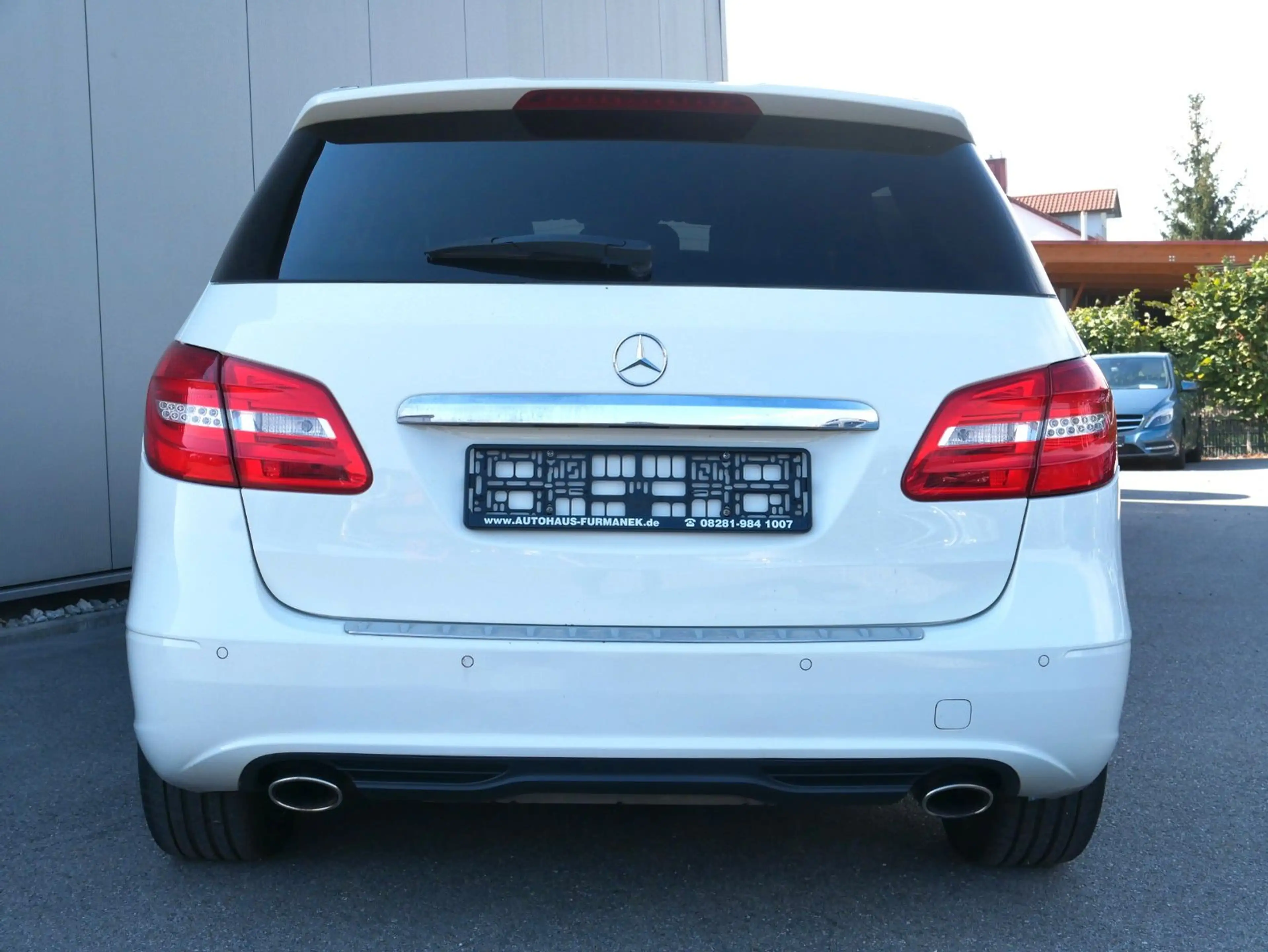 Mercedes-Benz B 200 SPORT-PAKET AUT. BIXENON/PDC/NIGHT/AHK — photo 3