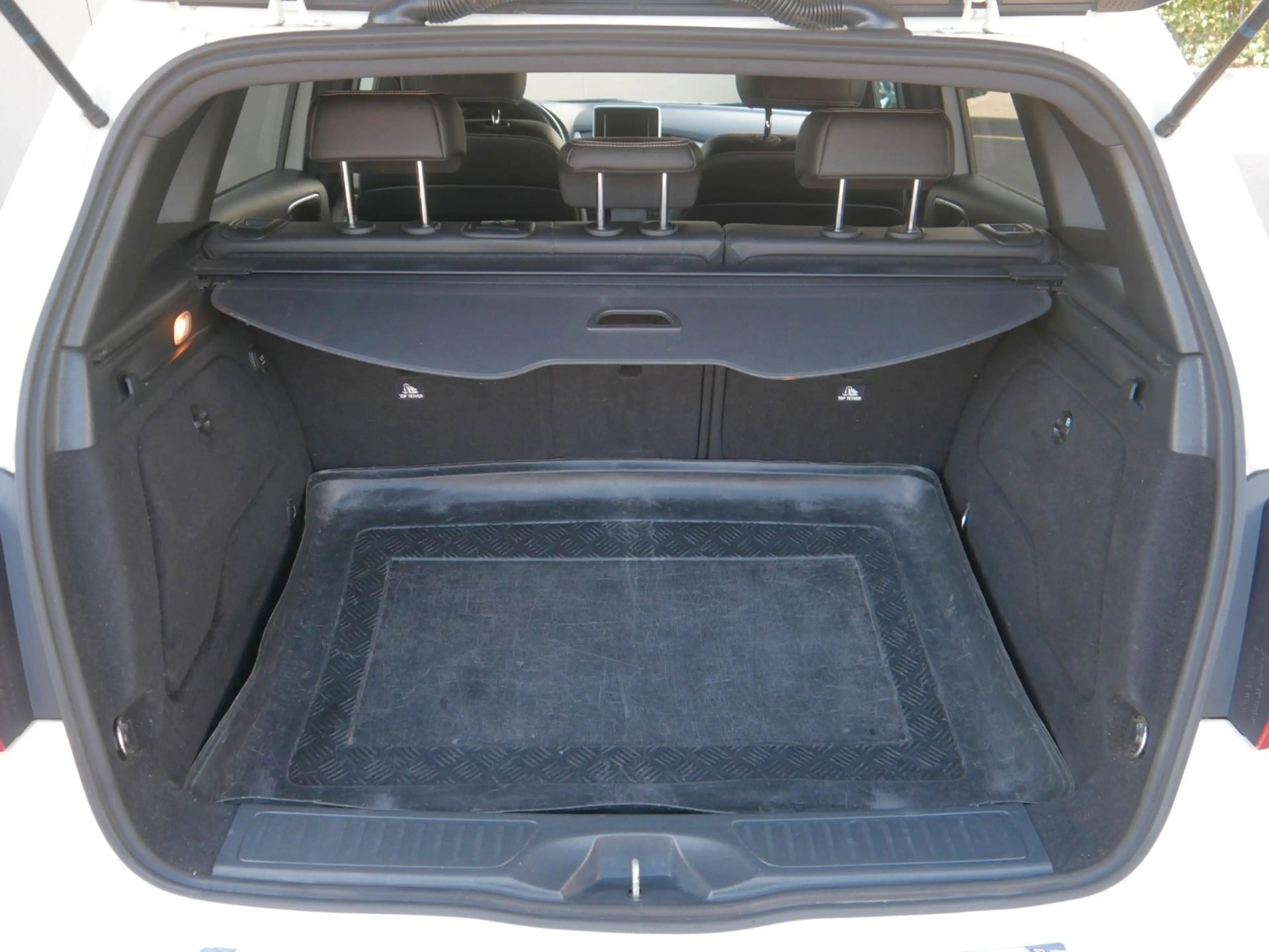 Mercedes-Benz B 200 SPORT-PAKET AUT. BIXENON/PDC/NIGHT/AHK — photo 11