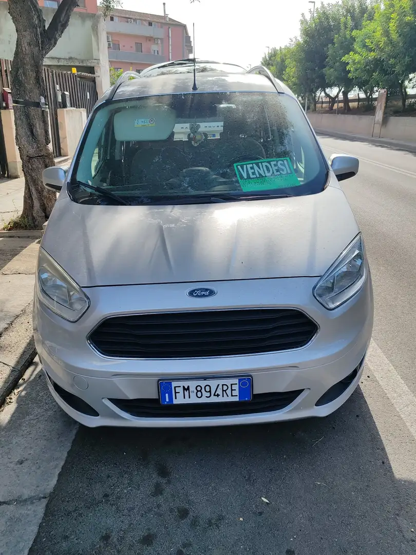 Ford Courier - 2