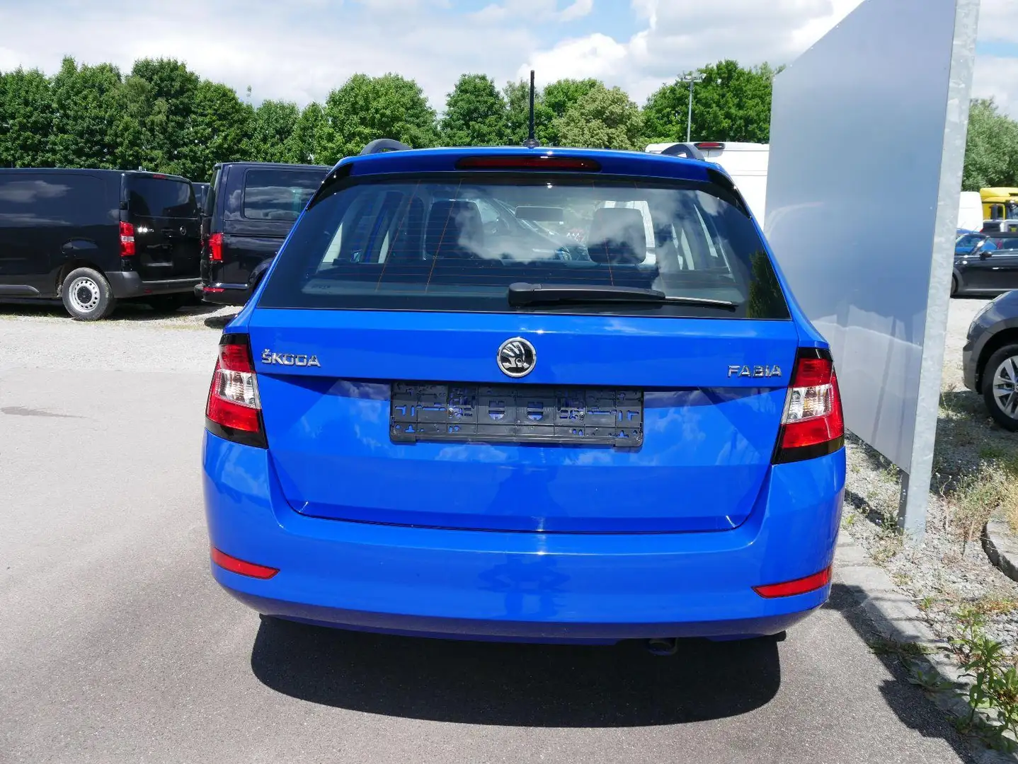 Skoda Fabia Combi 1.0 TSI Active*KLIMA*ZV*SPIEGEL-PAKET* Blauw - 2