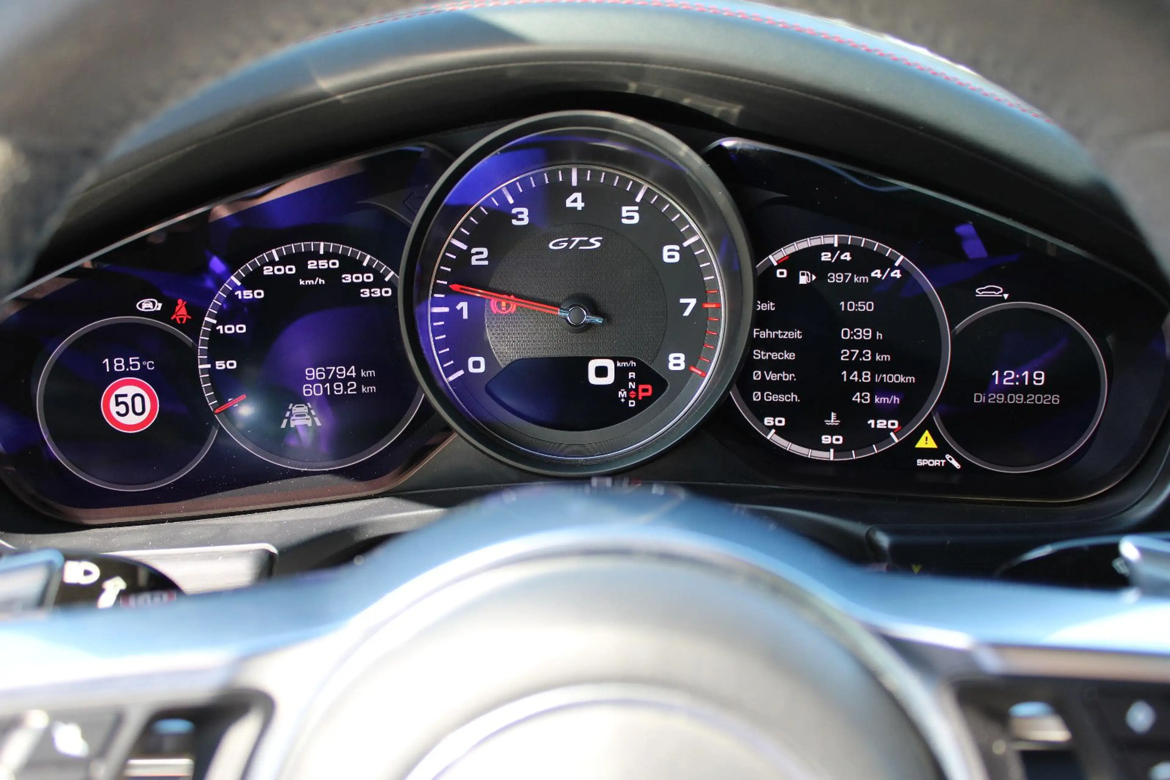 Porsche Panamera GTS — photo 24