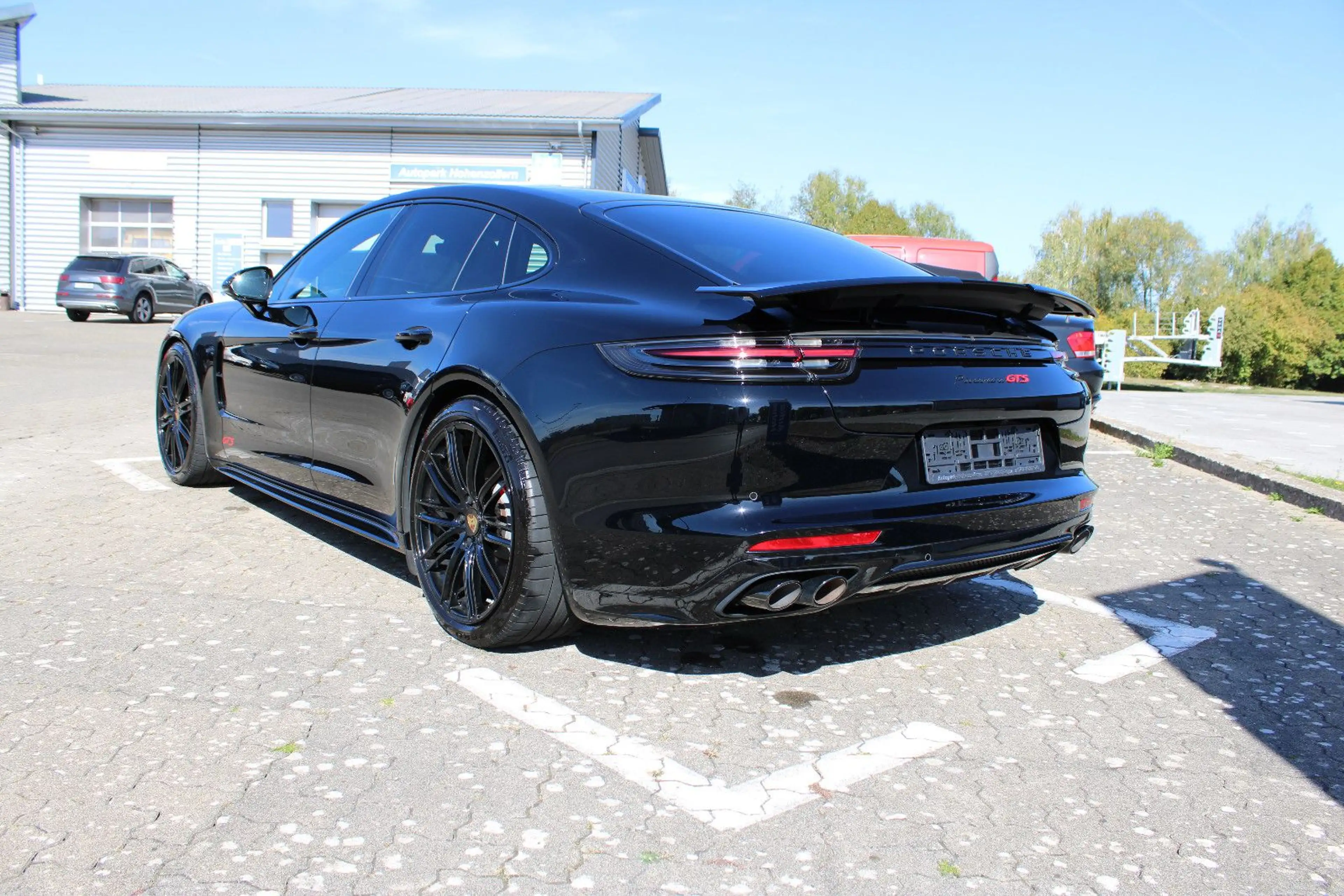 Porsche Panamera GTS — photo 7