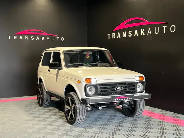 Lada Niva 1.7i 83 ch