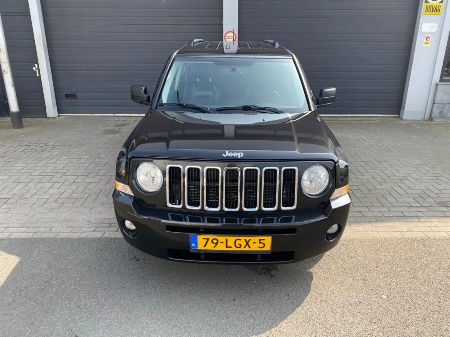 Jeep Patriot 2.4i LIMITED Fekete - 2