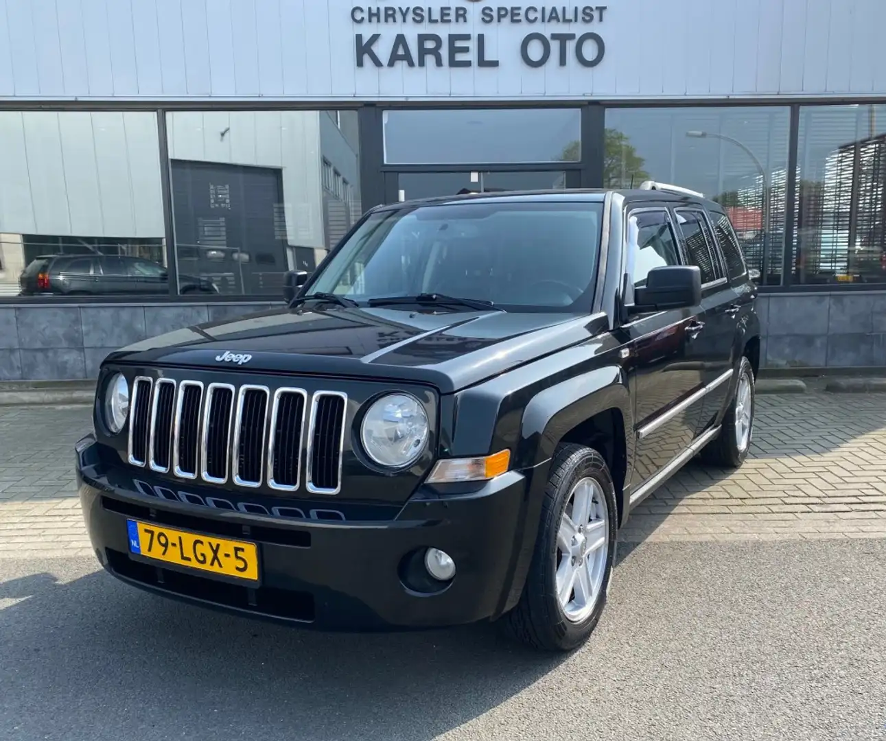 Jeep Patriot 2.4i LIMITED Fekete - 1