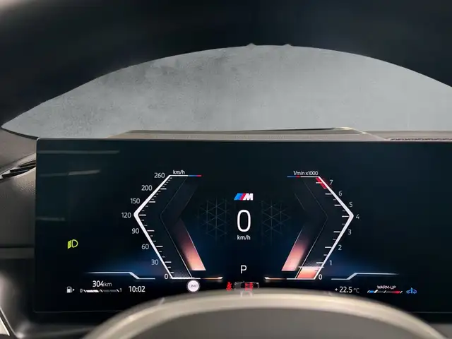 BMW 4 Series view 16