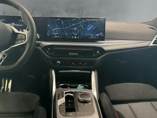 BMW 4 Series view 17