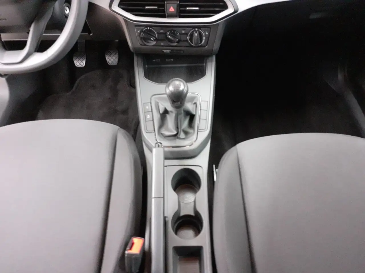 SEAT Ibiza 1.0 Reference *Sitzh*PDC*LED*Plus-Pk* 10