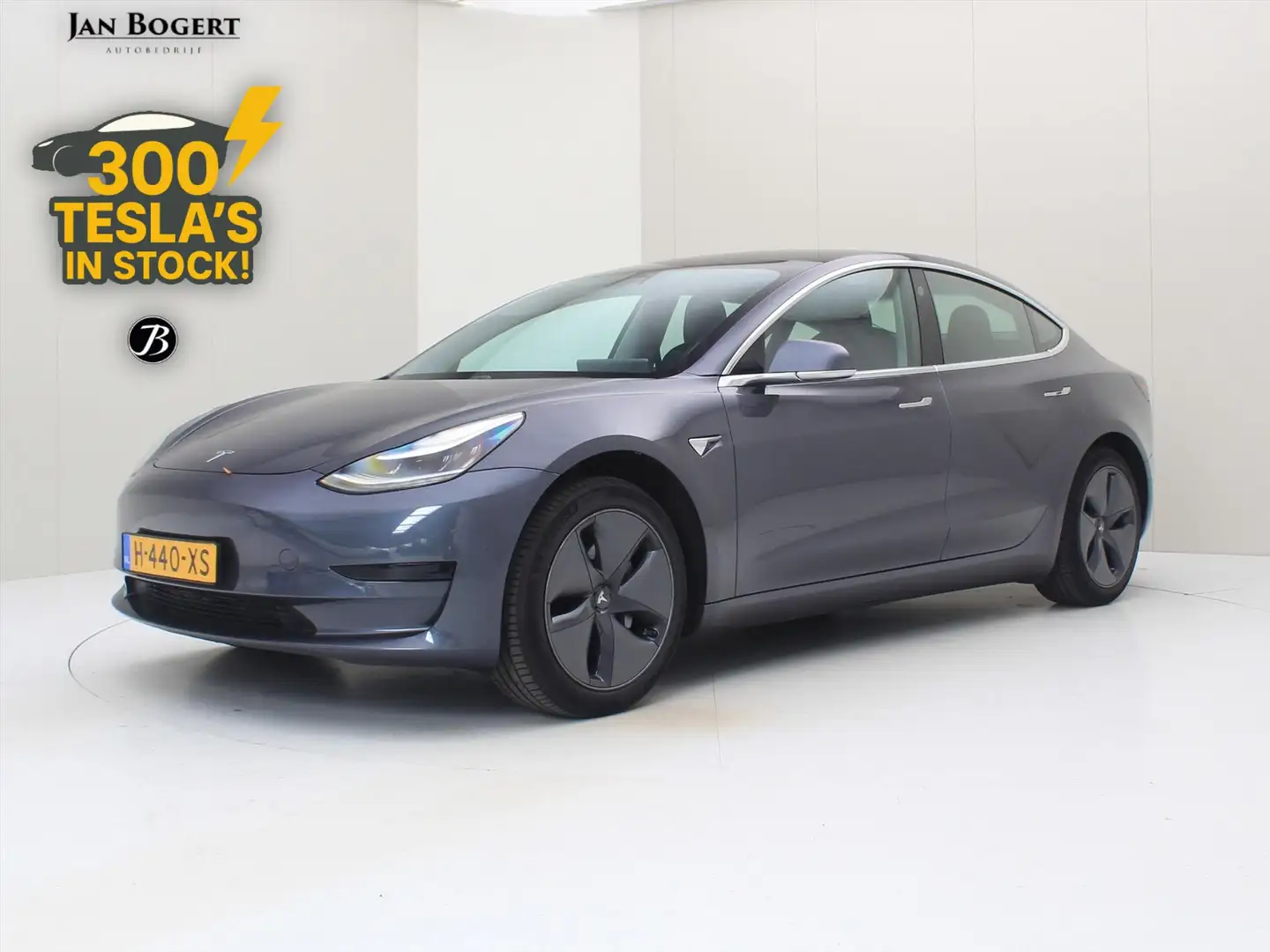 Tesla Model 3 Standard RWD Plus [ FSD+60 kWh+PREMIUM AUDIO ] Grijs - 1