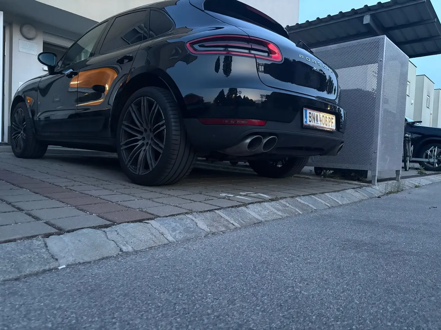 Porsche Macan MACAN S Diesel/Pano/Approved Garantie bis 06/2027 Schwarz - 1