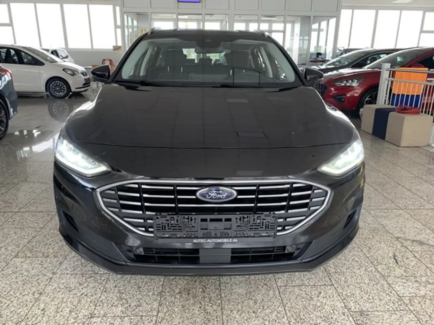 Ford Focus Turnier Titanium X 1.5 LED+KAMERA+SPURH. Schwarz - 2