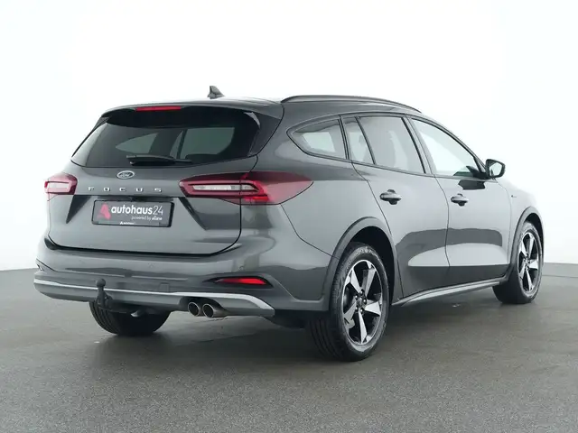 Ford Focus view 5