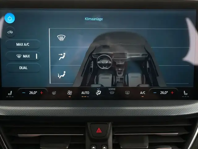 Ford Focus view 12