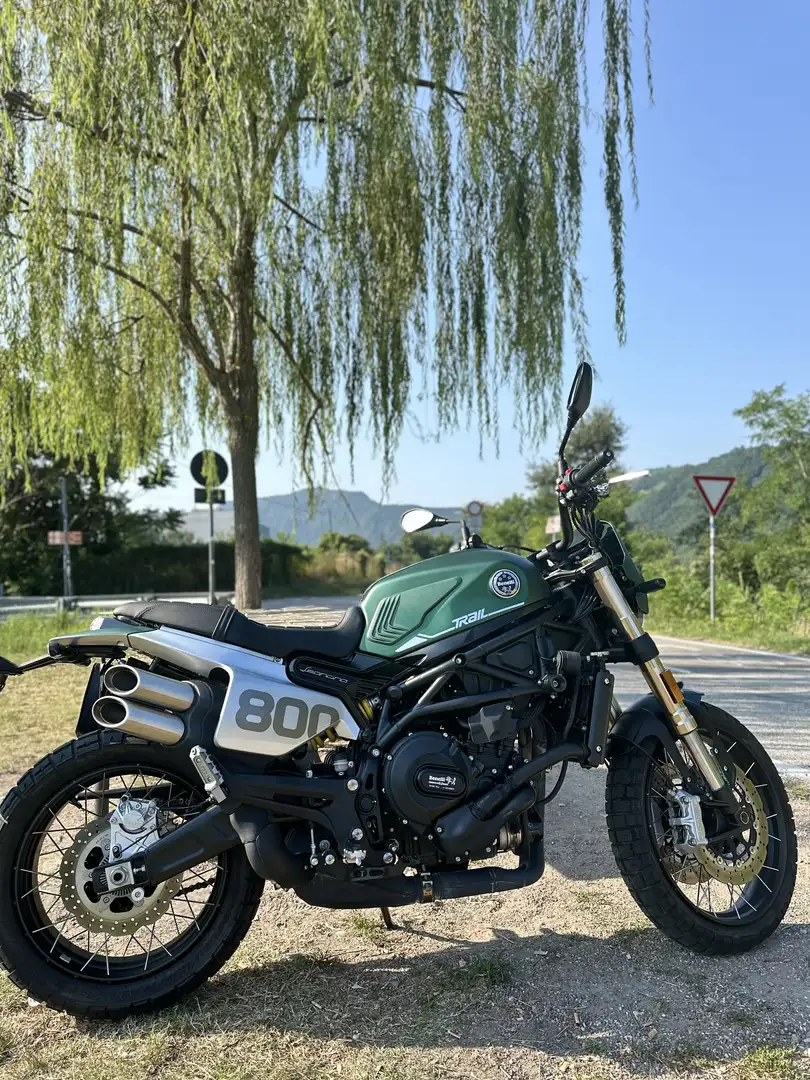 Benelli Leoncino 800 Trail Argento - 1