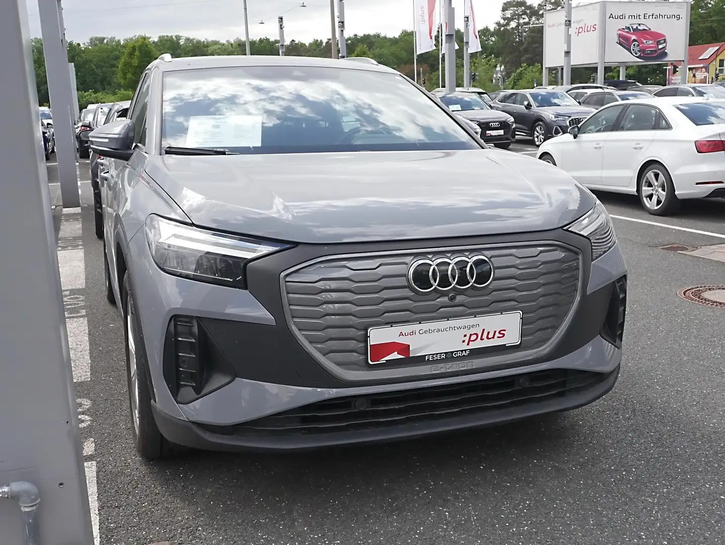 Audi Q4 e-tron 40 e-tron Navi PDC V-Cockpit Tempomat 19" Grau - 2