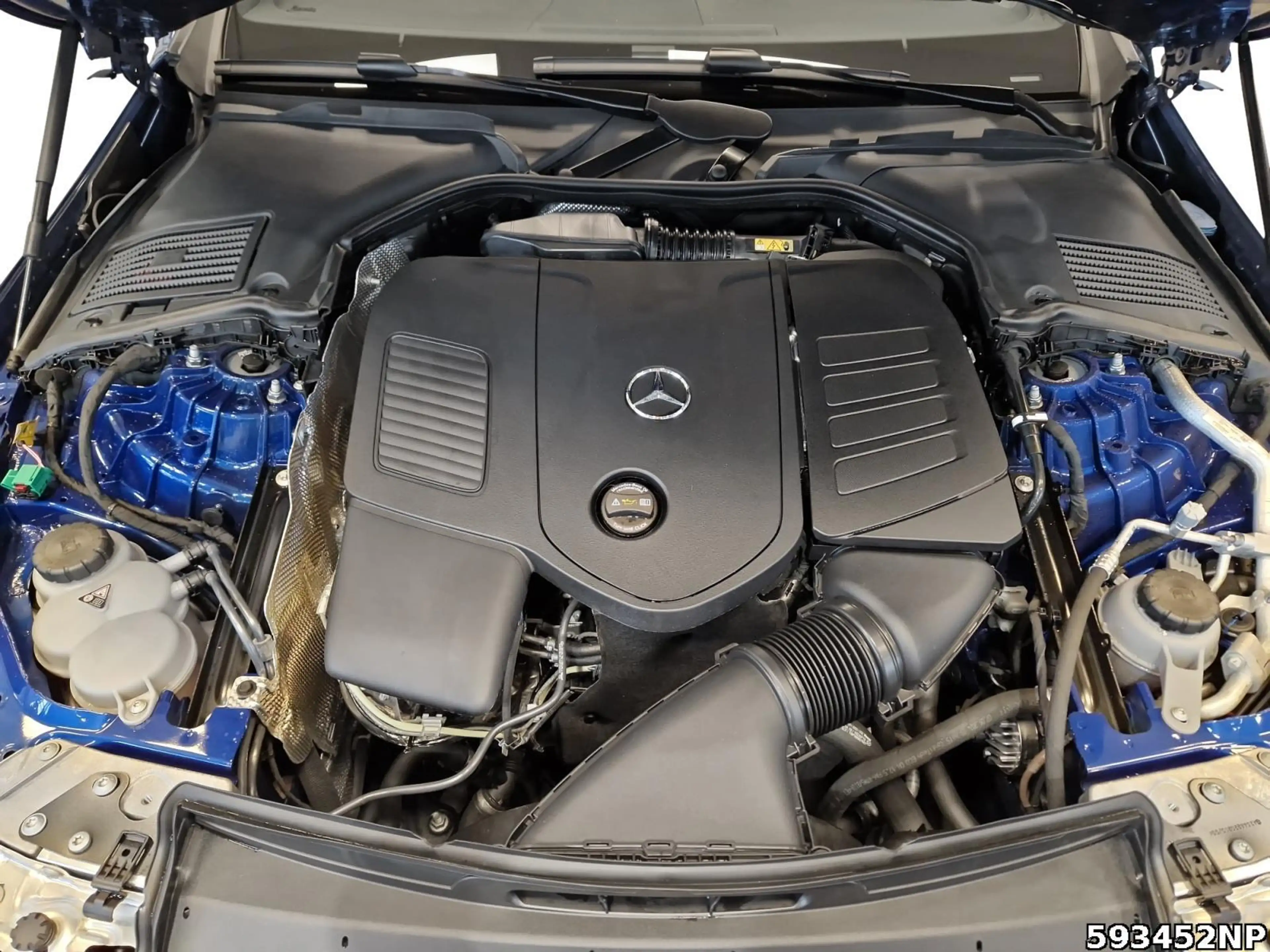Mercedes-Benz CLE 300 e AMG Pano 360° Memory DISTRONIC 19LM. — photo 7