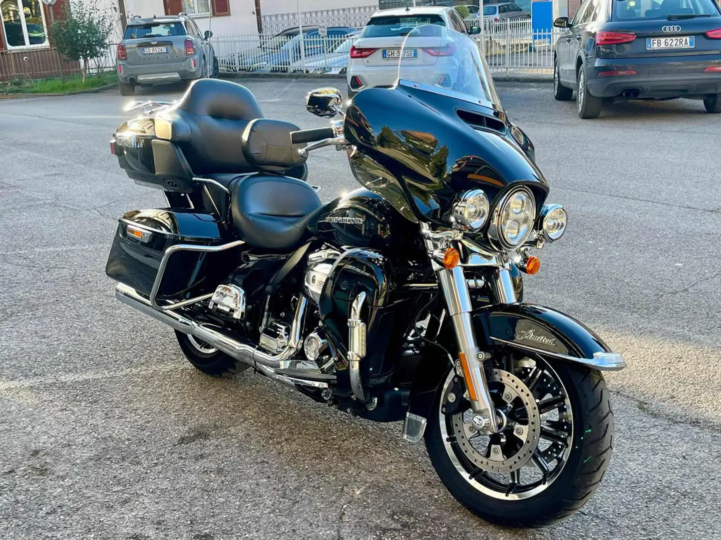 Harley-Davidson Ultra Limited 1750 ELECTRA GLIDE TOURING ULTRA LIMITED Black - 2