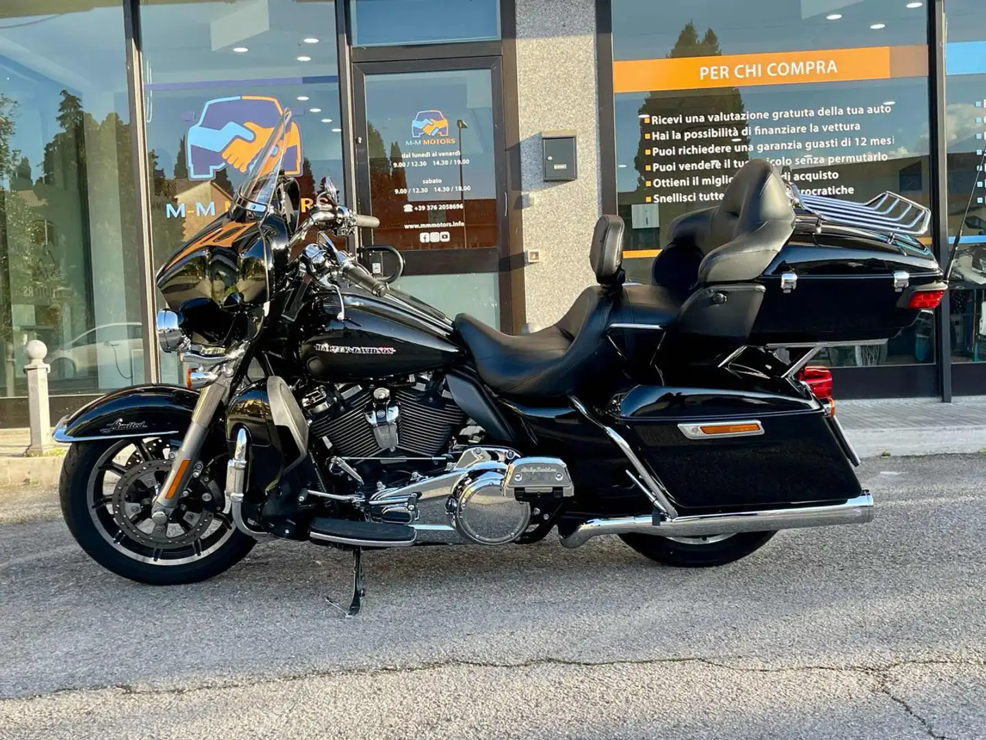 Harley-Davidson Ultra Limited 1750 ELECTRA GLIDE TOURING ULTRA LIMITED Black - 1