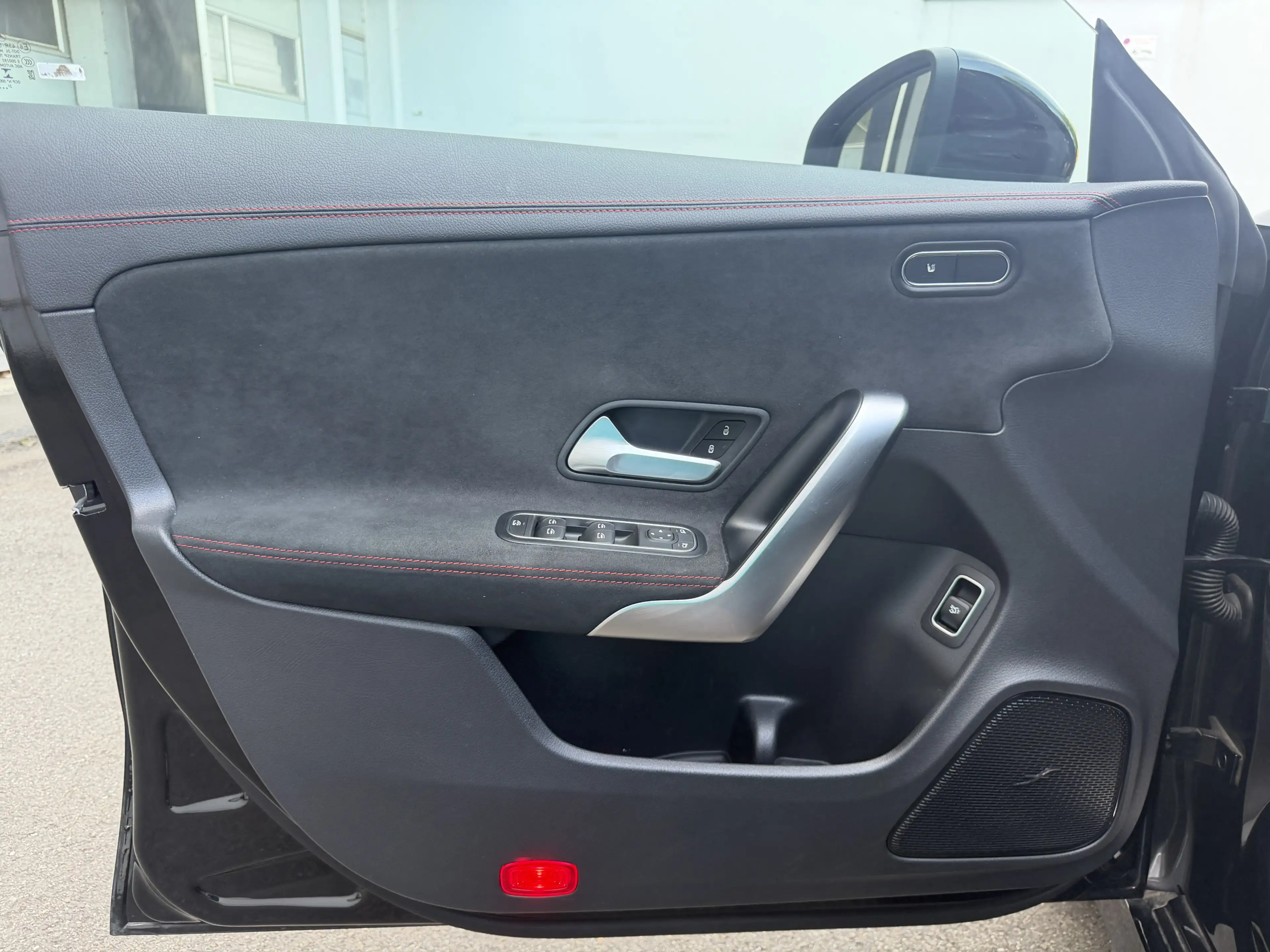 Mercedes-Benz CLA 220 D AMG LED Night MBUX Rü-Kamera Ambiente — photo 11
