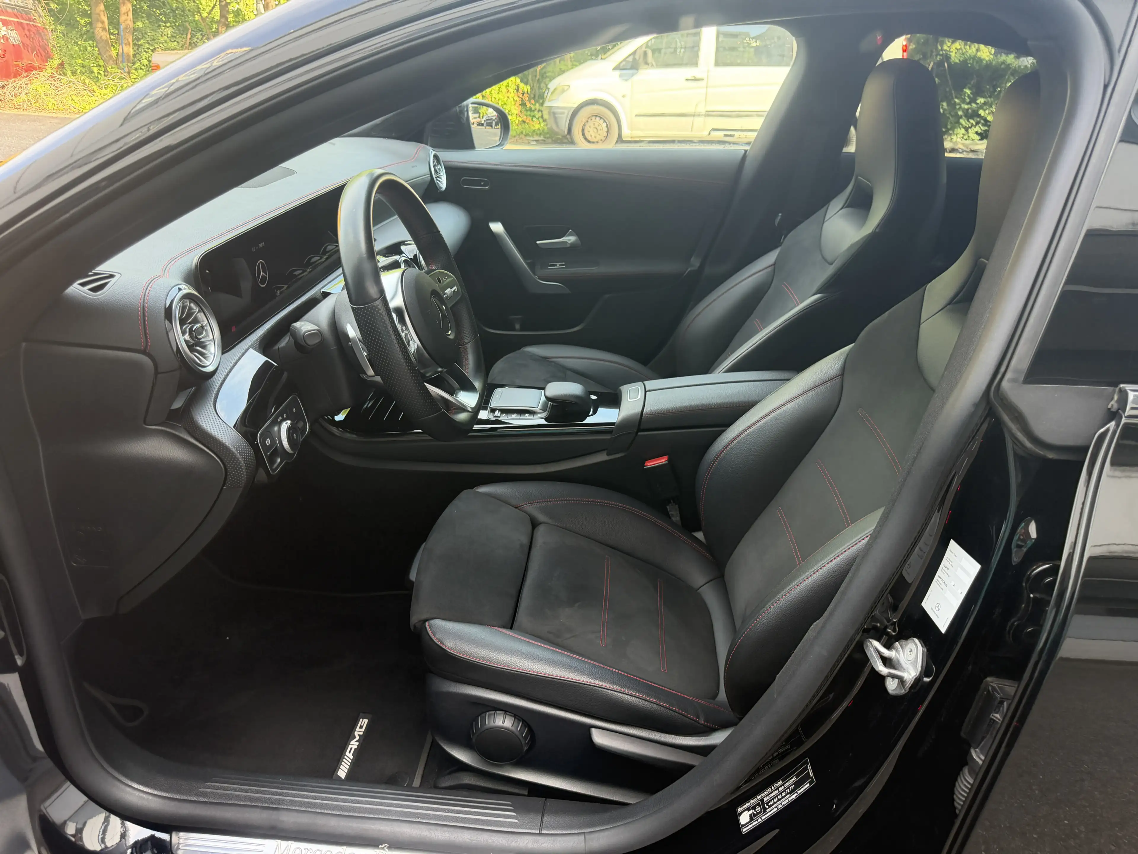 Mercedes-Benz CLA 220 D AMG LED Night MBUX Rü-Kamera Ambiente — photo 13