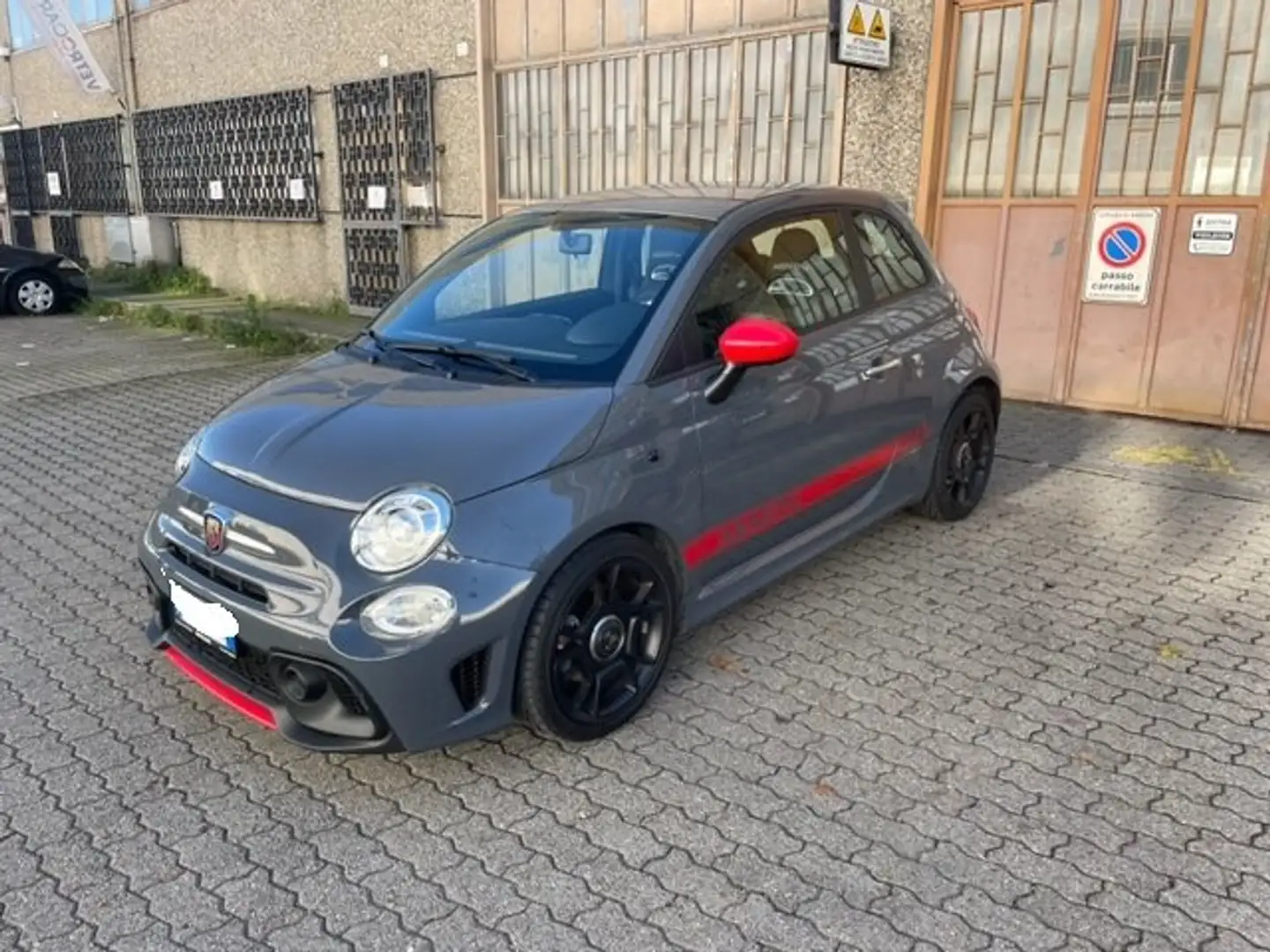 Fiat 595 Abarth TURISMO Gris - 2