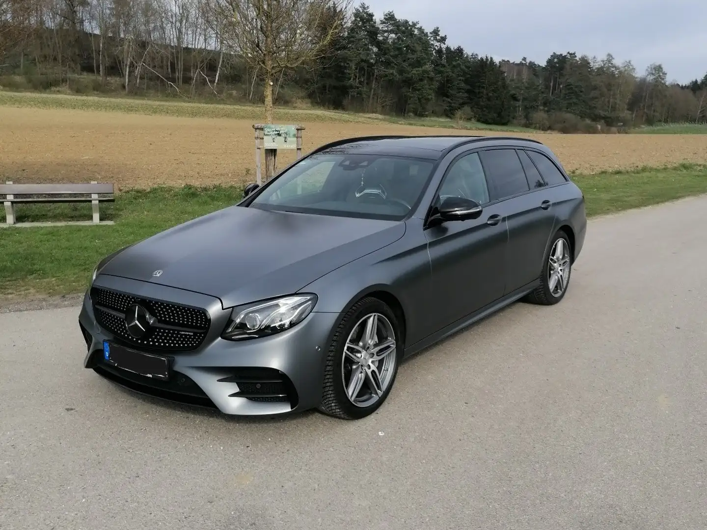 Mercedes-Benz E 43 AMG 4Matic T 9G-TRONIC siva - 2