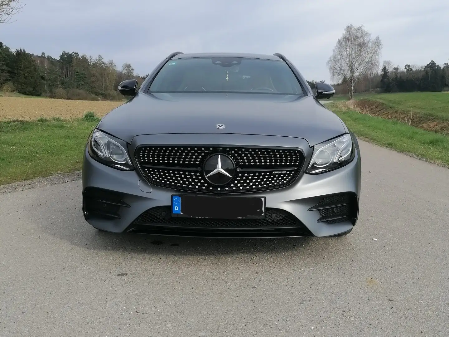 Mercedes-Benz E 43 AMG 4Matic T 9G-TRONIC siva - 1