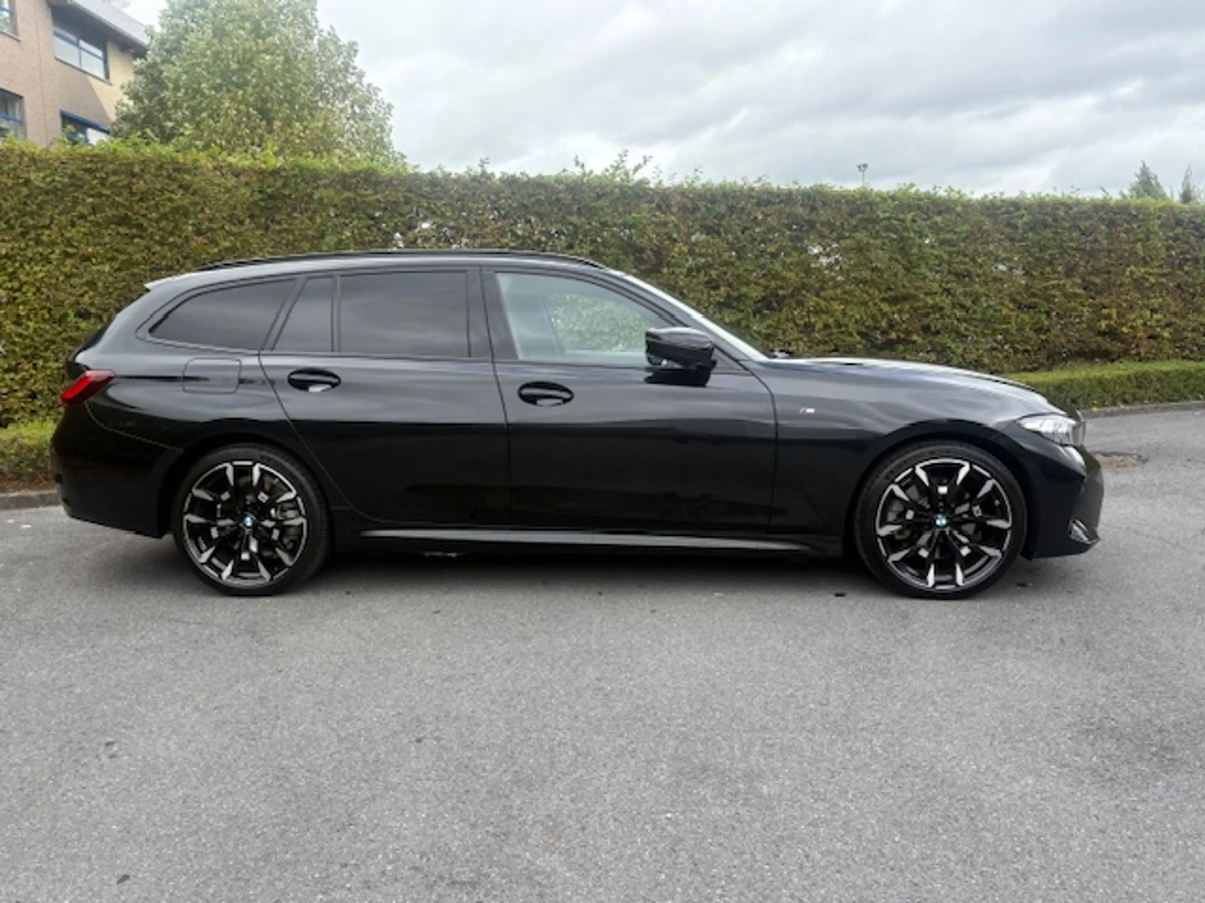 BMW 330 Touring 330eAS PHEV (215 kW) — photo 7