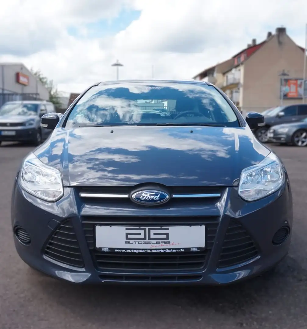 Ford Focus Ambiente *2.Hand/Klima/5-Türig* Grau - 2