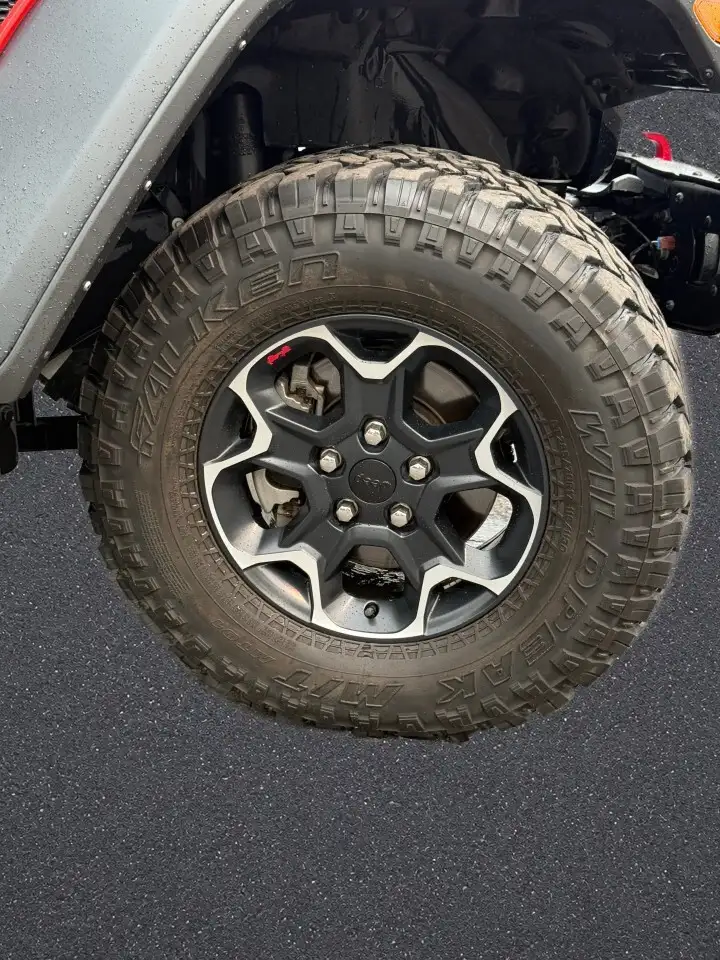 Jeep Wrangler photo Jeep Wrangler