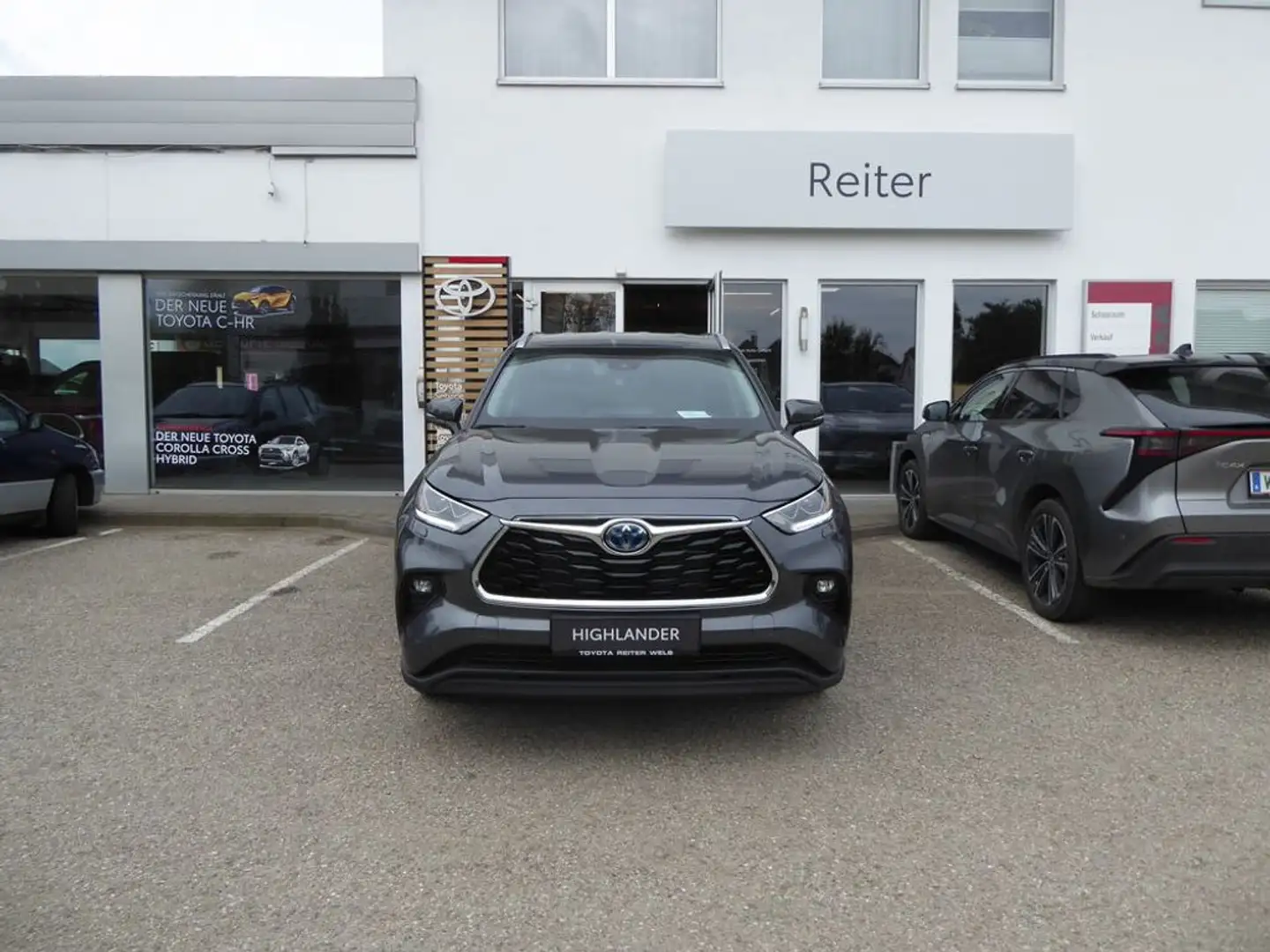 Toyota Highlander 2,5 Hybrid Style AWD Grau - 1