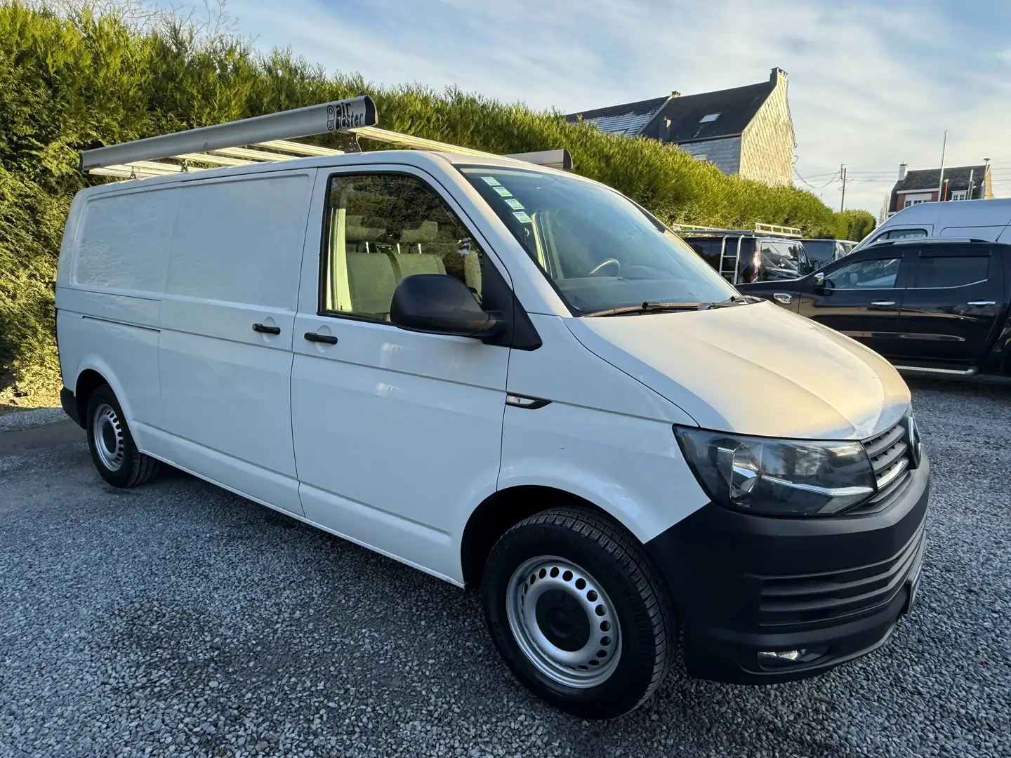 Volkswagen T6 Transporter 2.0 TDi - 142.000 KM - TVA DEDUCTIBLE - A VOIR - Blanc - 2