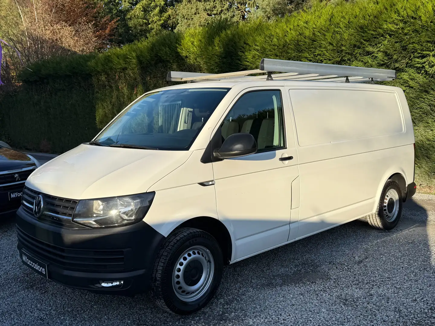 Volkswagen T6 Transporter 2.0 TDi - 142.000 KM - TVA DEDUCTIBLE - A VOIR - Blanc - 1