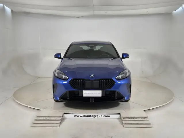 BMW 1 Series view 3