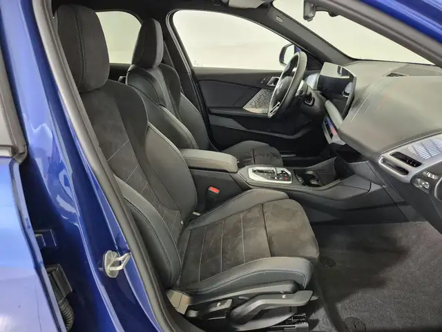 BMW 1 Series view 10