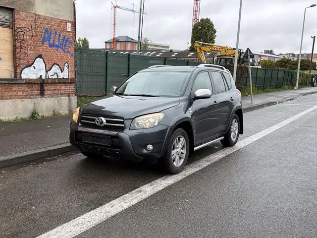 Toyota RAV4 2.2 D-4D