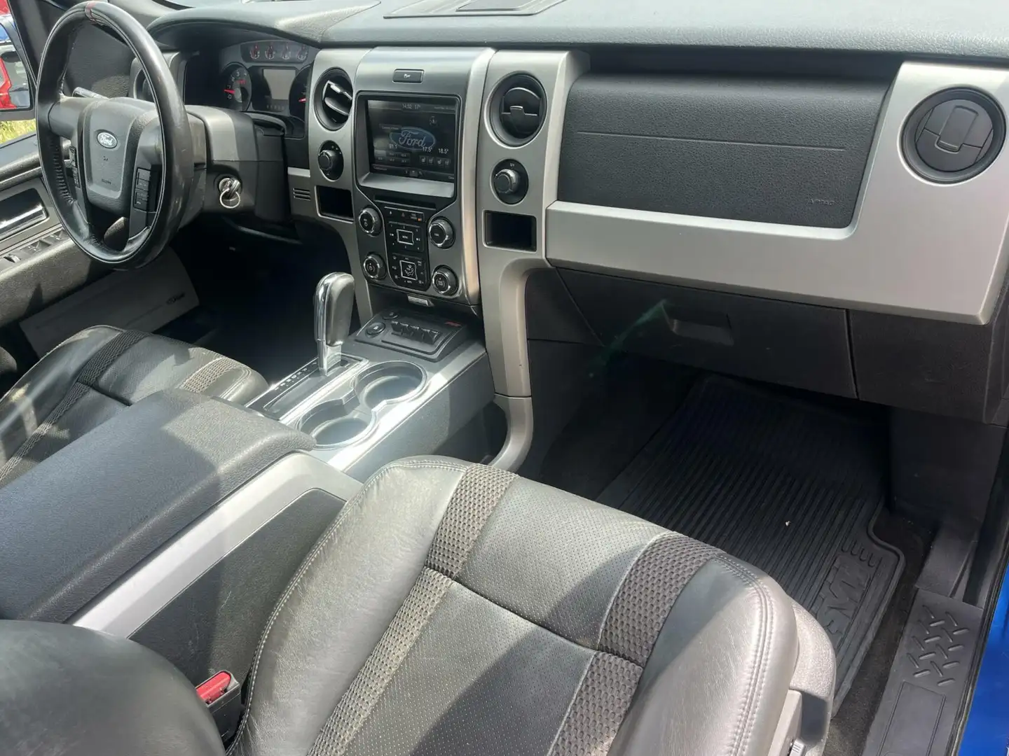 Ford F 150 usa RAPTOR 6.2 SVT Azul - 2