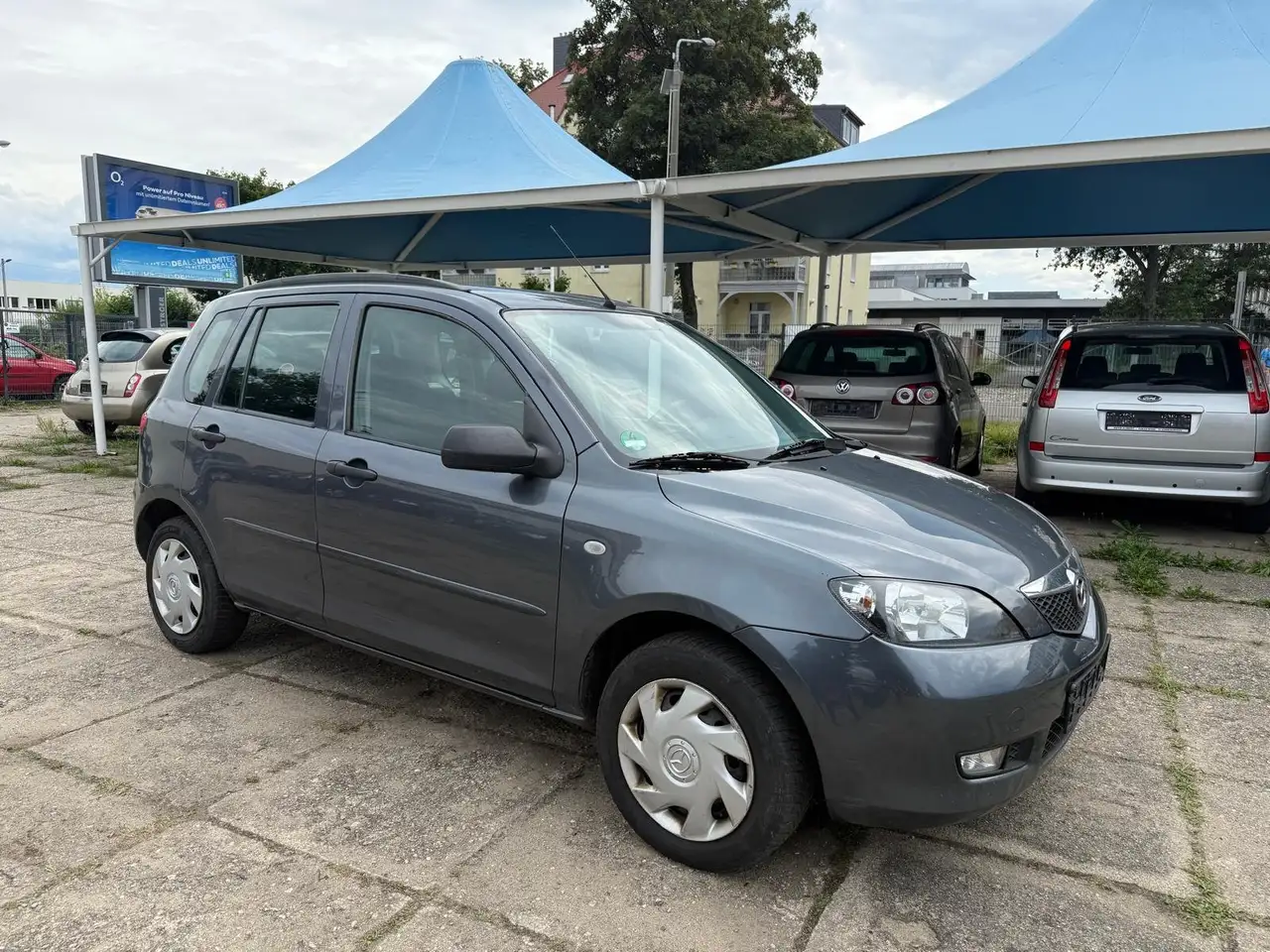 Mazda 2