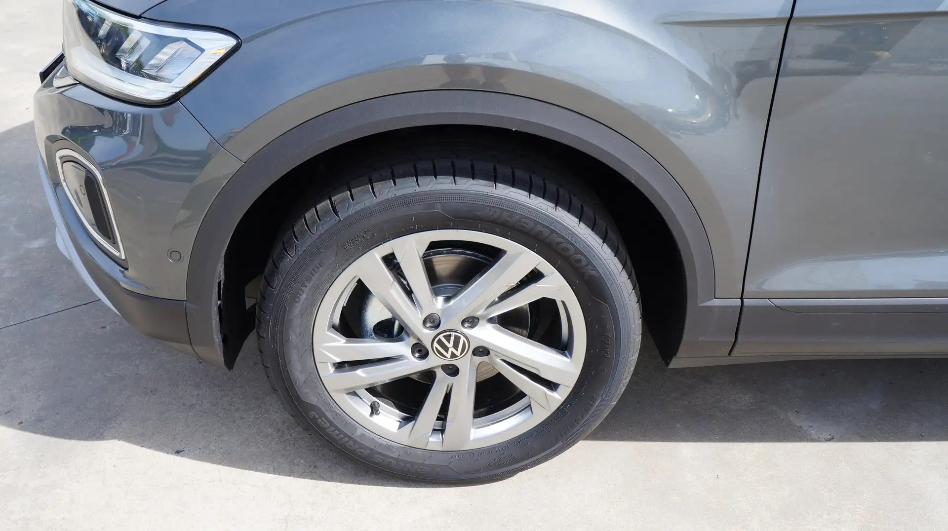 Volkswagen T-Roc 1.5 TSI 150 pk DSG Life Nieuwe wagen ! 24m Gar Gris - 2