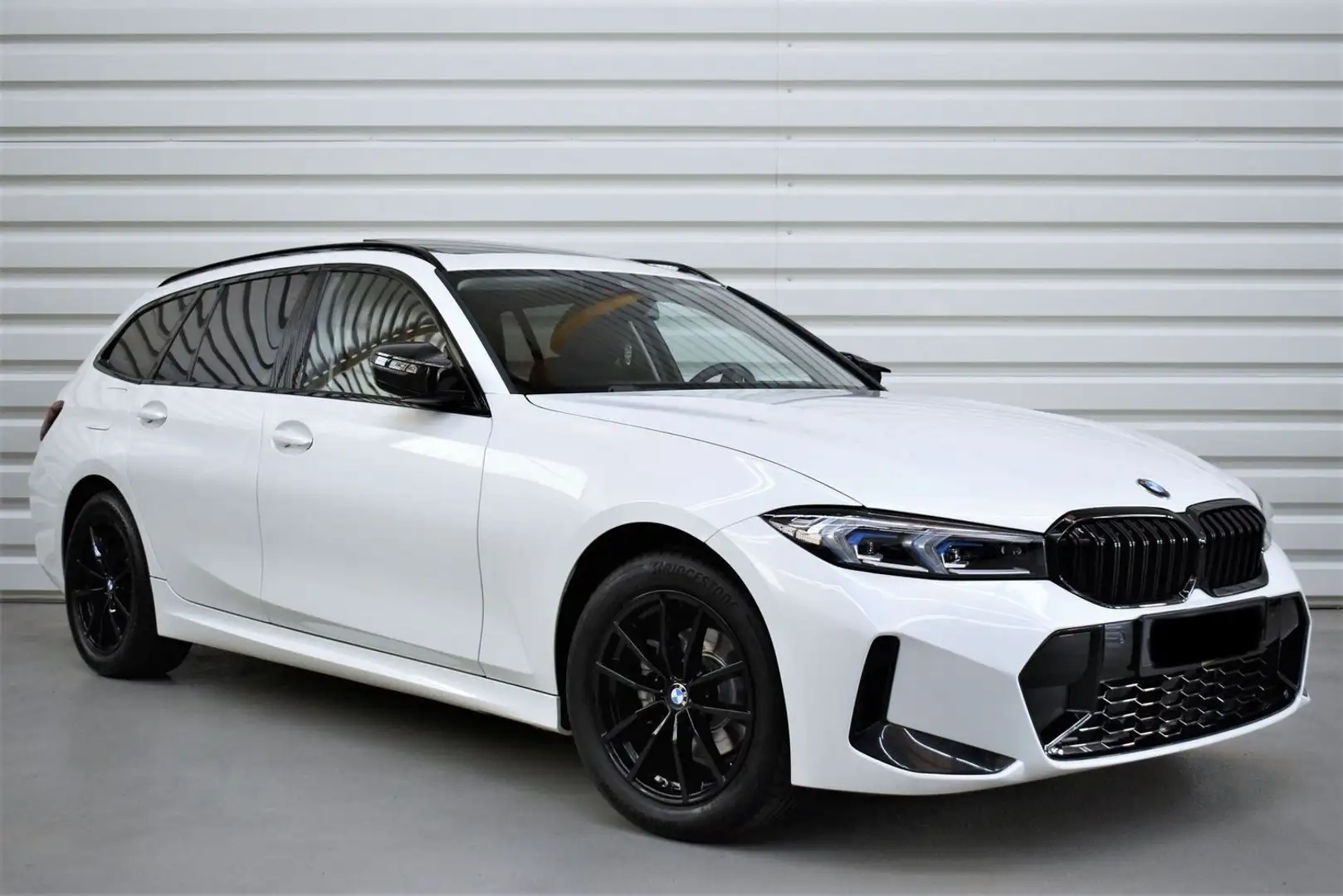 BMW 318 318d Touring mhev 48V Msport auto Bianco - 1