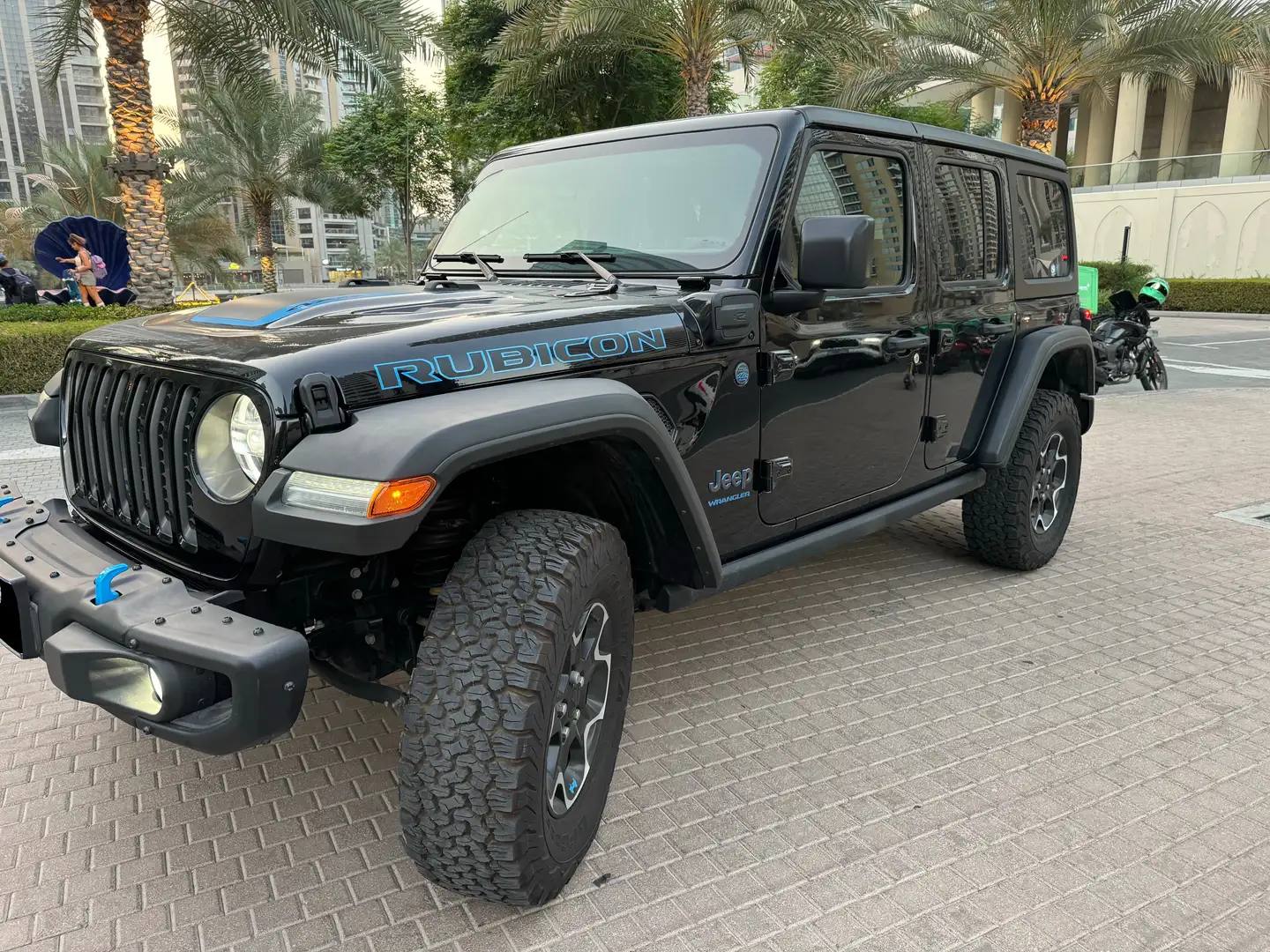 Jeep Wrangler RUBICON Unlimited 2.0 T 380ch 4xe Hybrid Noir - 1