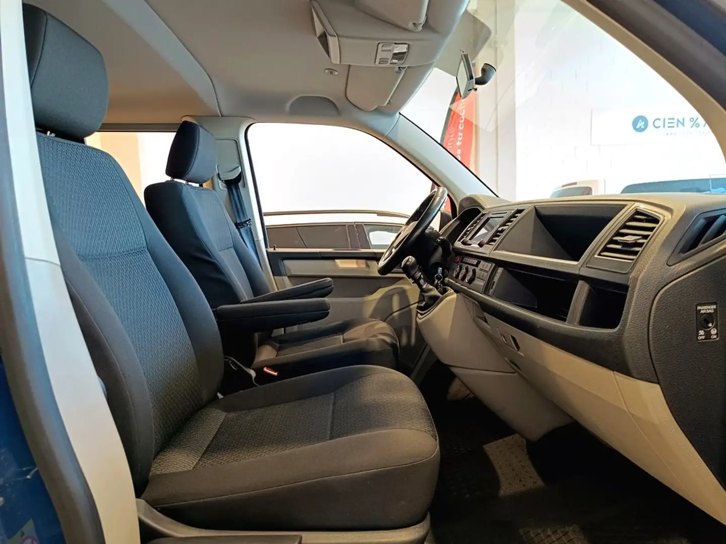 Volkswagen T6 Caravelle 2.0 TDi SCR 4Motion BMT Highline - 1