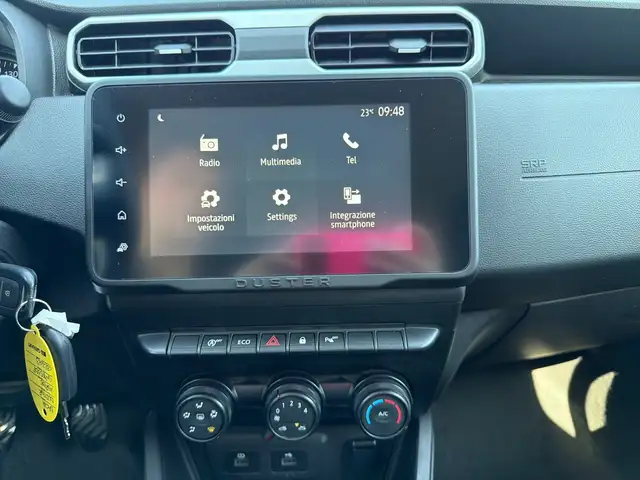 Dacia Duster view 12