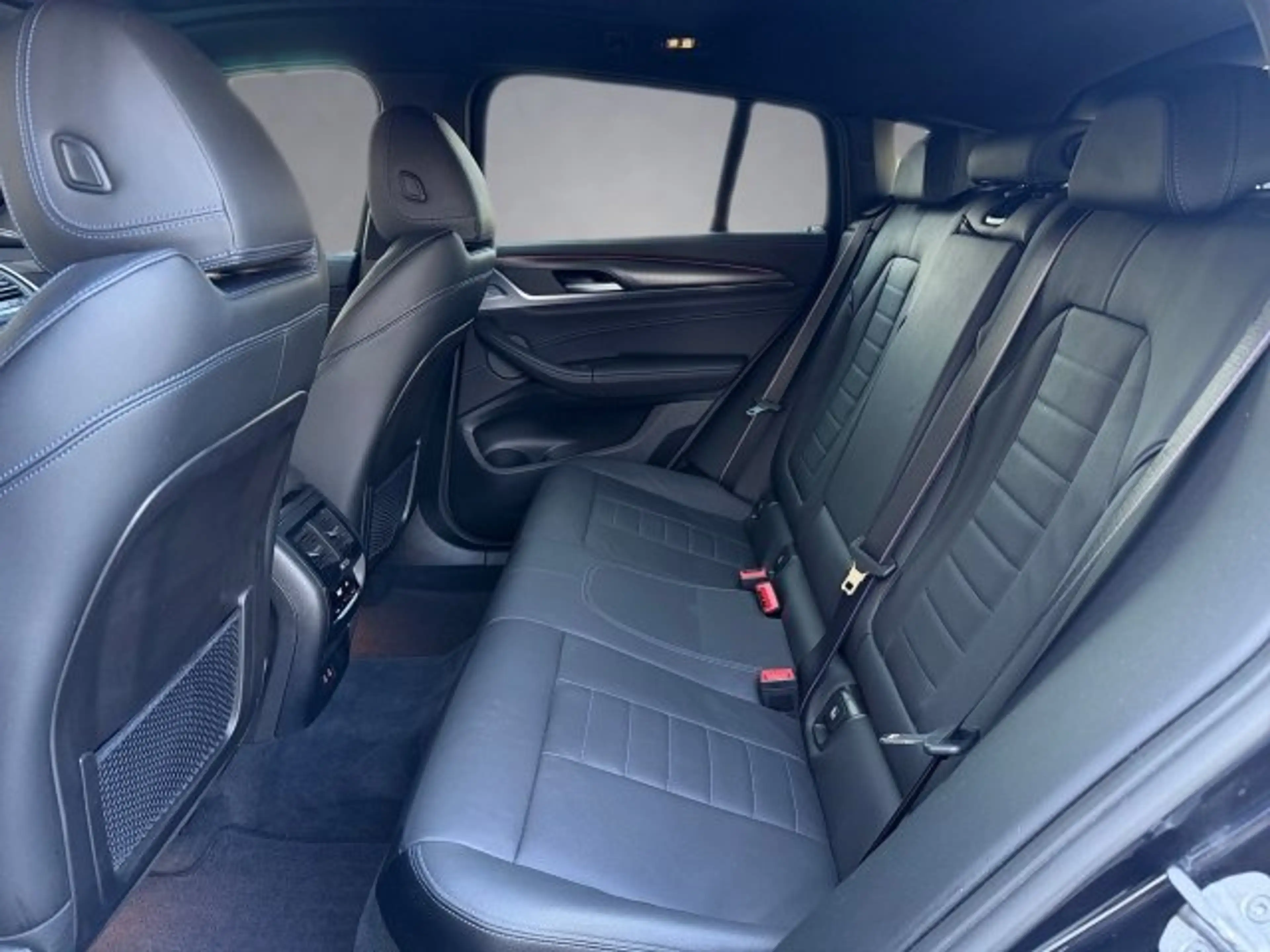 BMW X4 M40d G02 B57 — photo 15