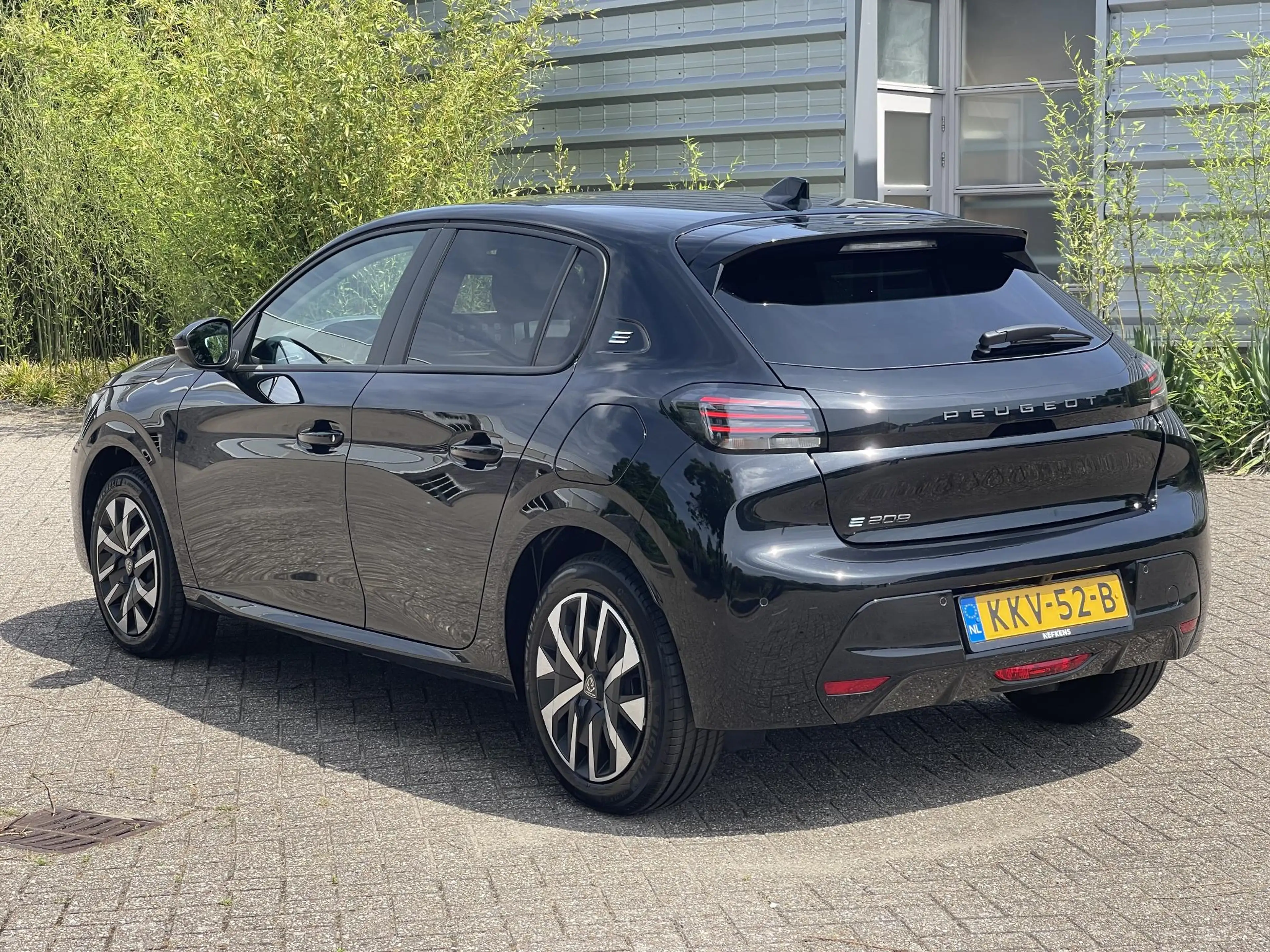 Peugeot e-208 EV Business 51 kWh | Demo | Tot 8 jaar garantie! | — photo 3