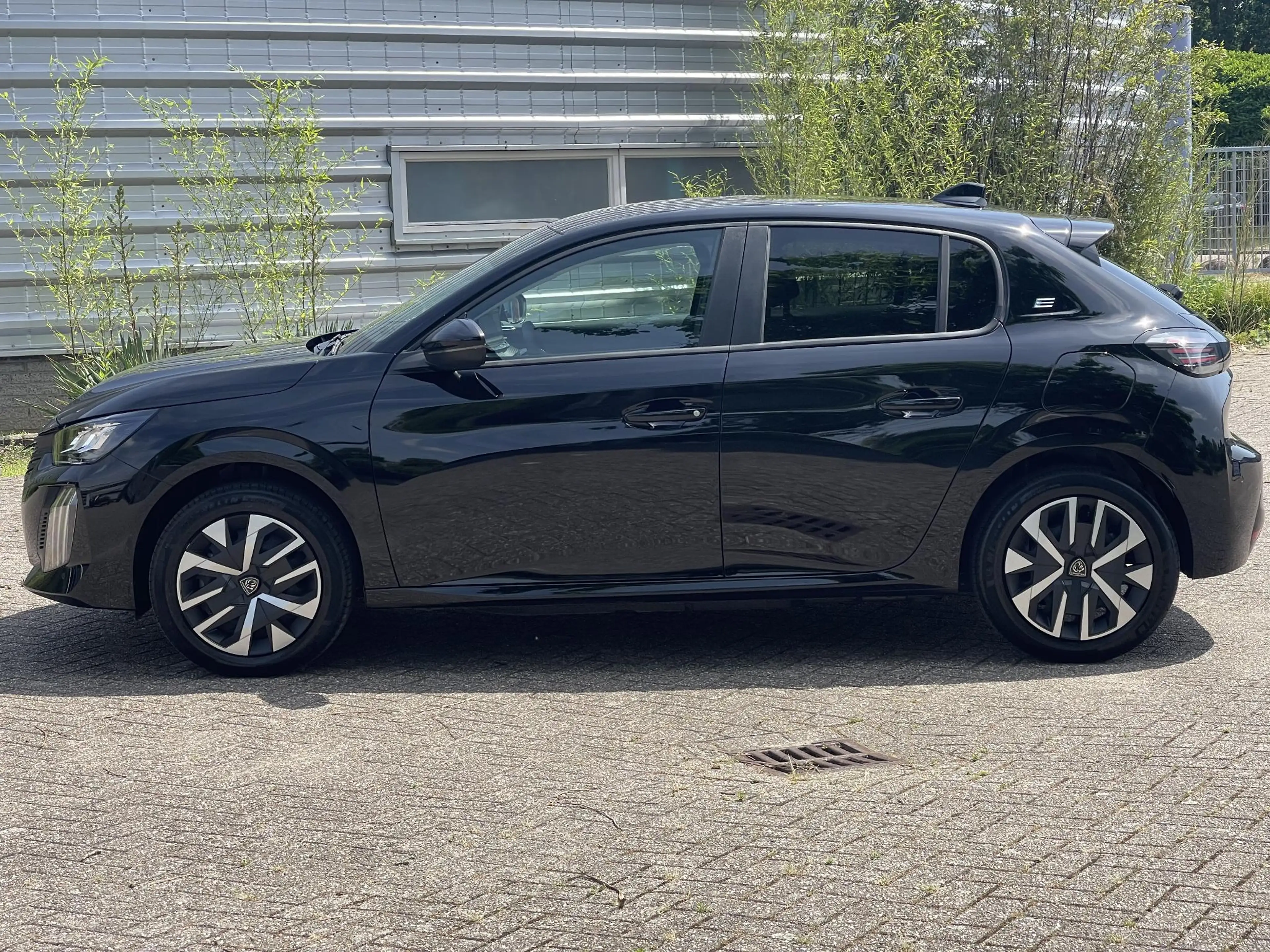 Peugeot e-208 EV Business 51 kWh | Demo | Tot 8 jaar garantie! | — photo 2